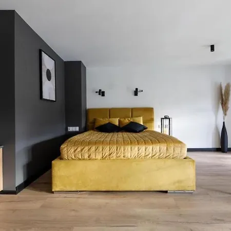 דירה Golden - Stylish Loft - Great Location &jana Pawla33 *