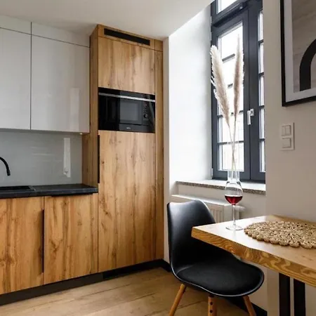 Golden - Stylish Loft - Great Location &jana Pawla33 ורוצלב