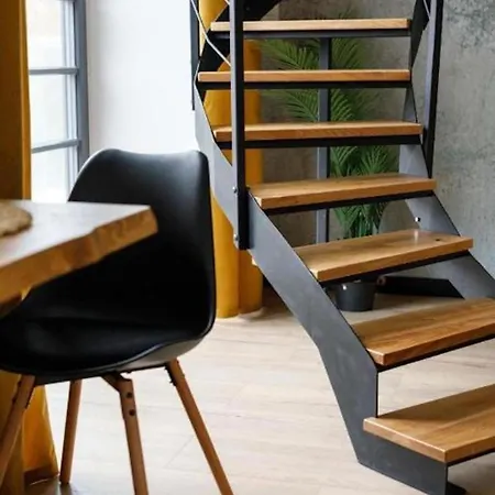 Golden - Stylish Loft - Great Location &jana Pawla33 דירה *