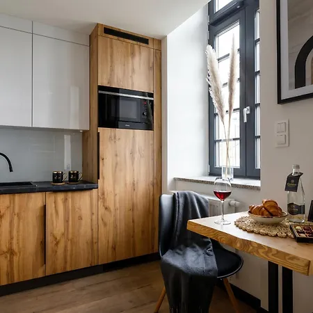 Golden - Stylish Loft - Great Location &jana Pawla33 *