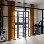 Golden - Stylish Loft - Great Location &jana Pawla33 *