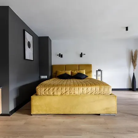 Golden - Stylish Loft - Great Location &jana Pawla33 Апартаменты *