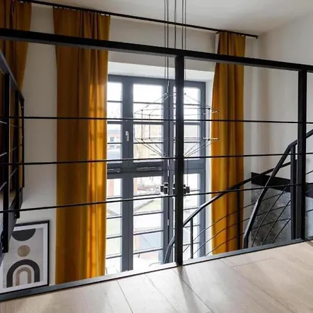 Golden - Stylish Loft - Great Location &jana Pawla33 *
